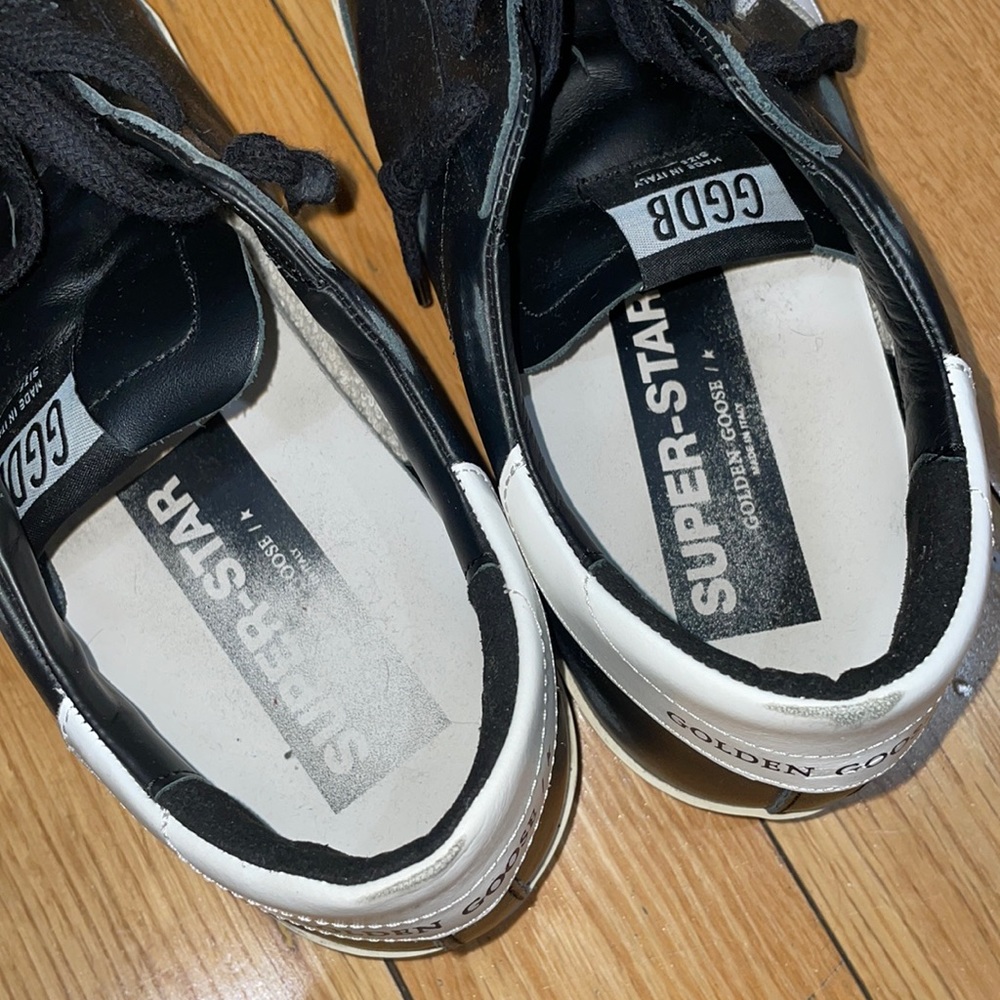 Golden Goose Superstar Men’s Deluxe Sneakers - Picture 4 of 4